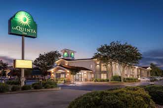 Hotel La Quinta Inn Research Park photo 3