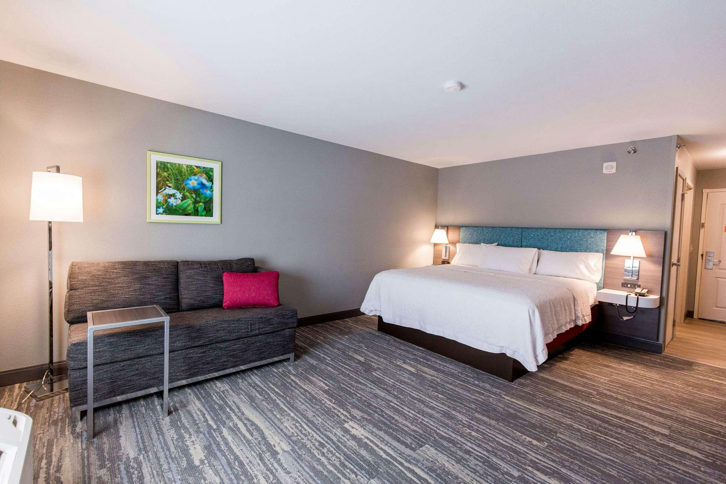 Hotel Hampton Inn Bismarck photo 1