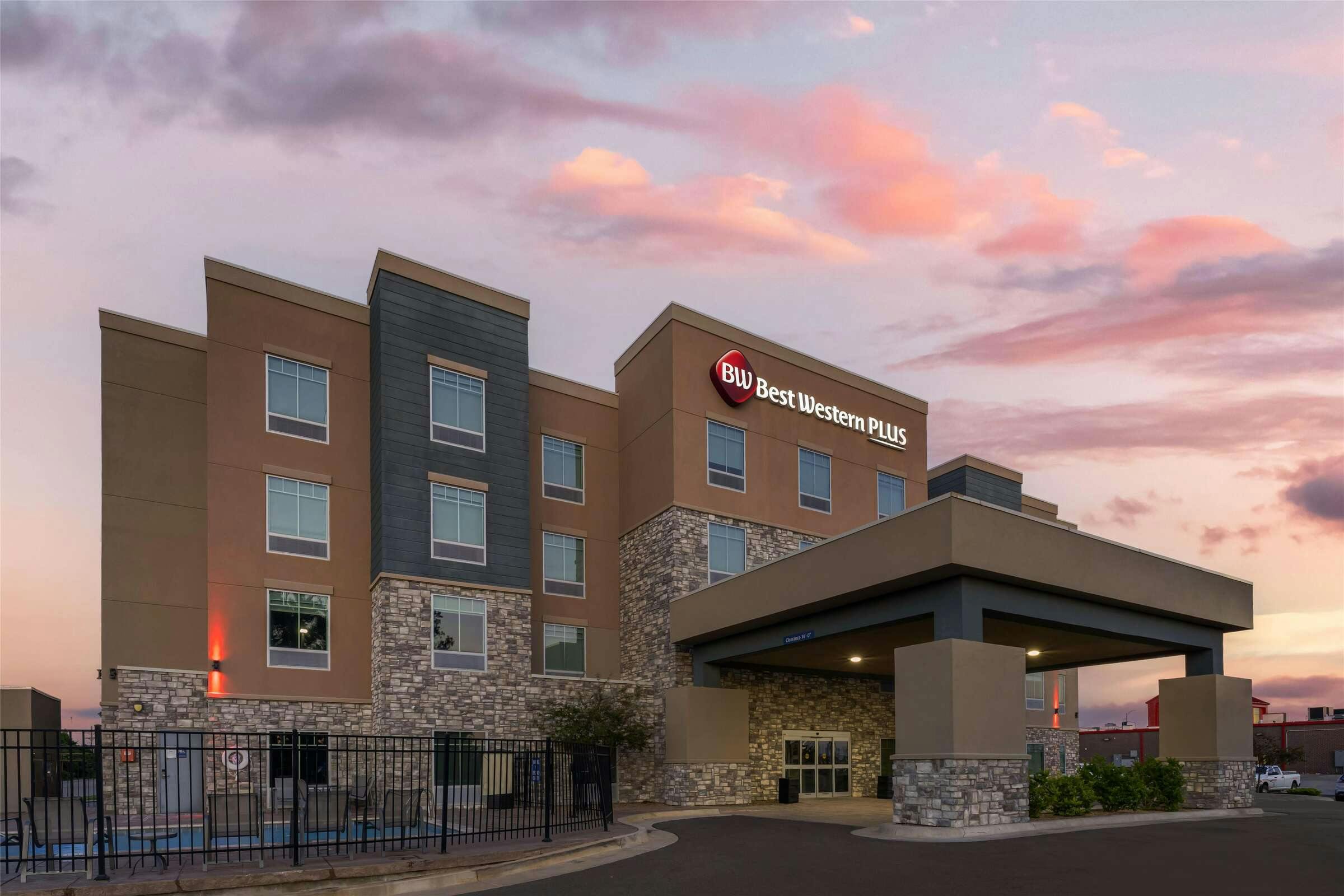 Best Western Plus Mc Pherson