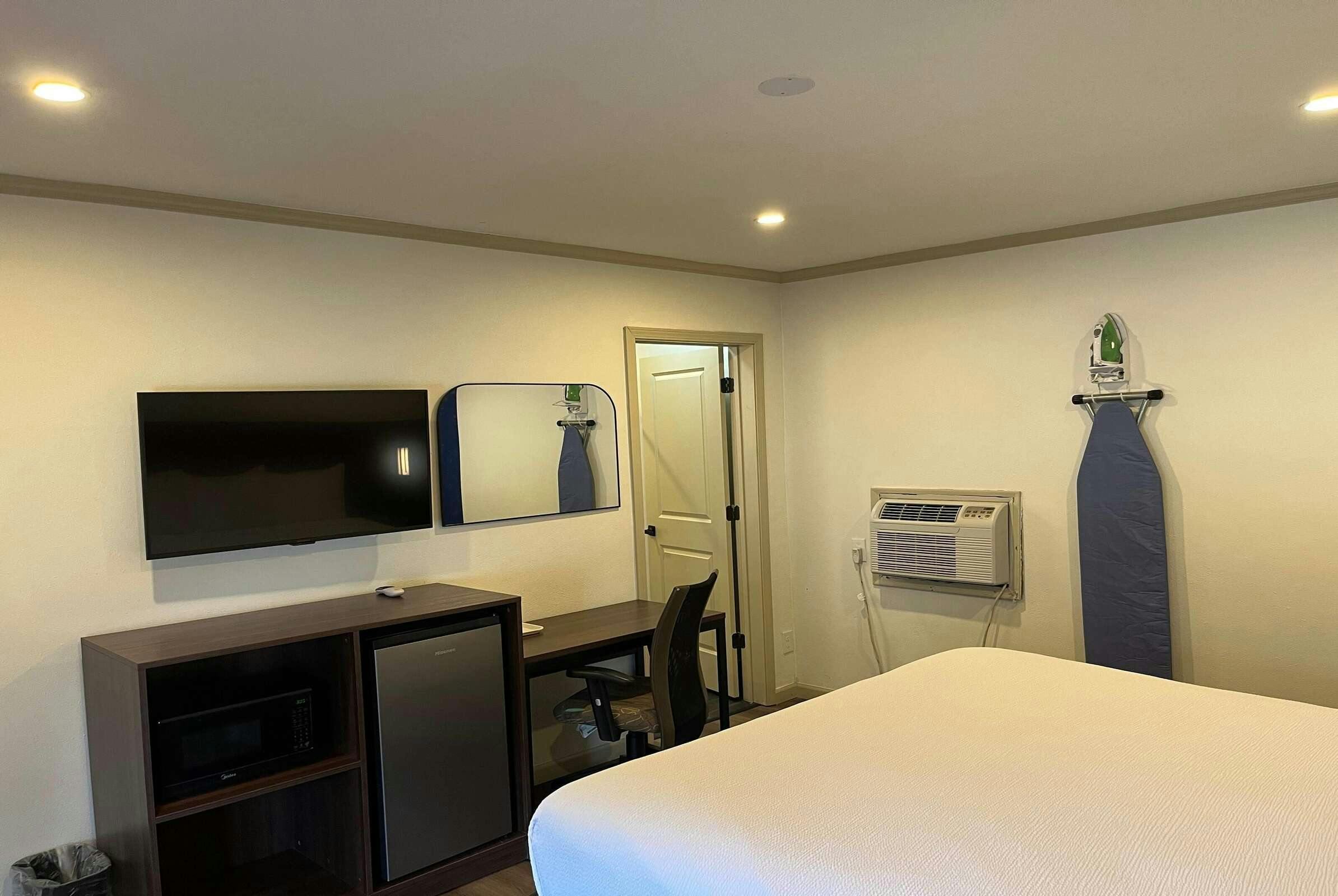 Hotel Travelodge by Wyndham Bainbridge photo 2