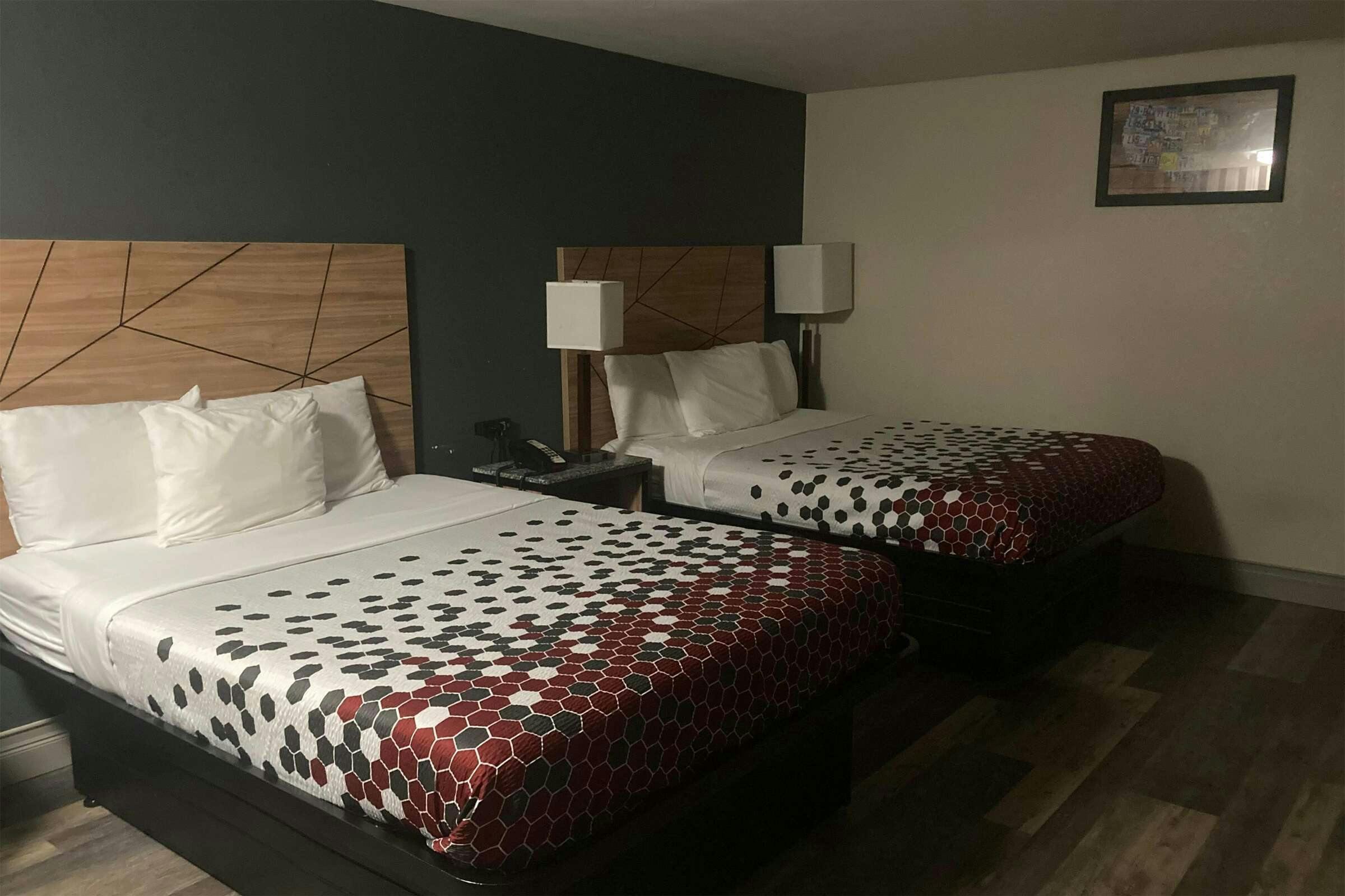 Hotel Howard Johnson Malden Boston photo 4