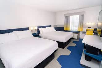 Hotel Microtel by Wyndham Newark NY photo 2