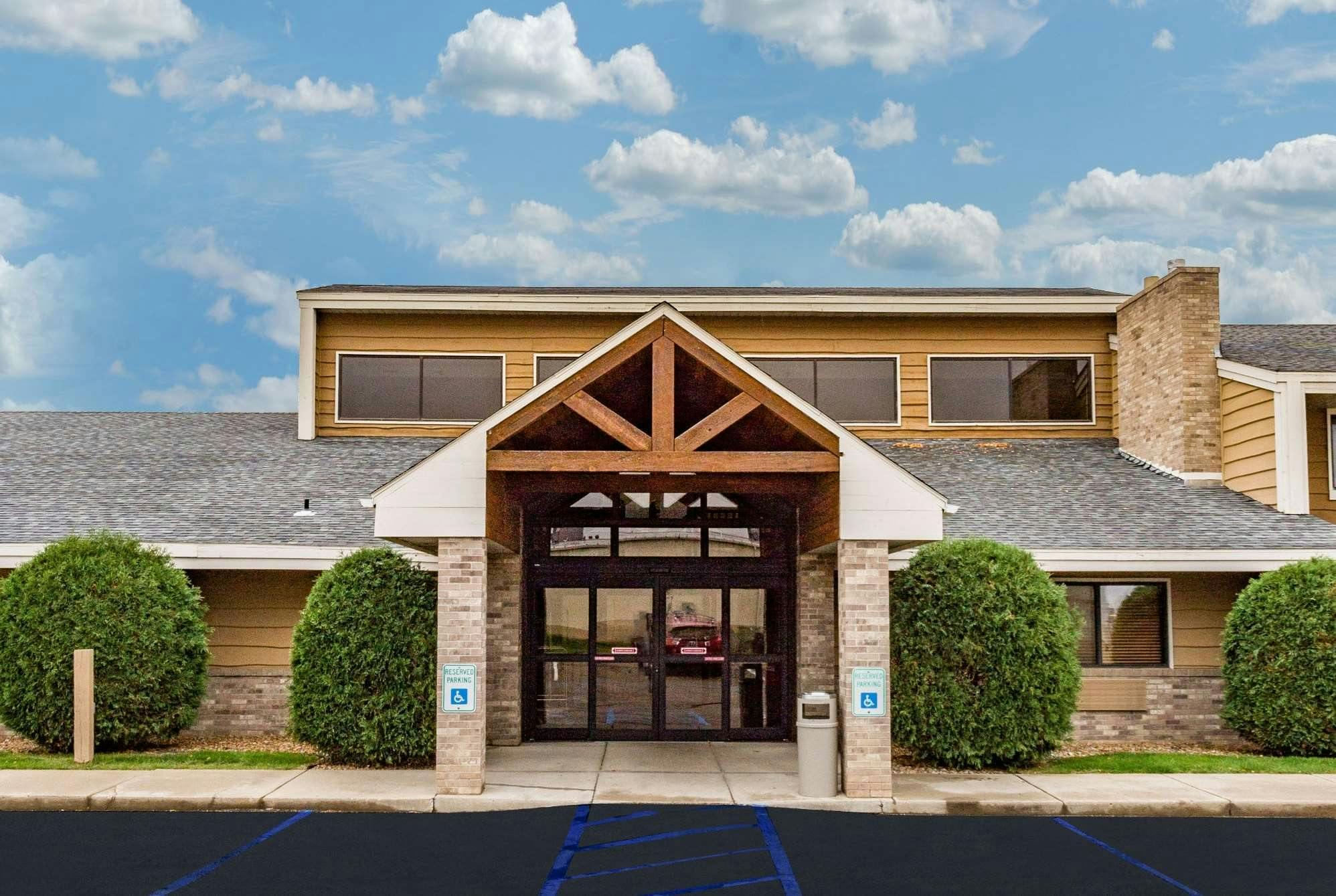 AmericInn Hotel Suites Dicki