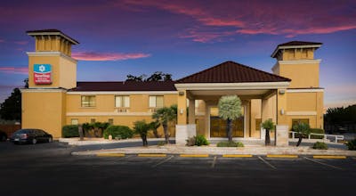 Sure Stay Plus Hotel By Best Western San Antonio North