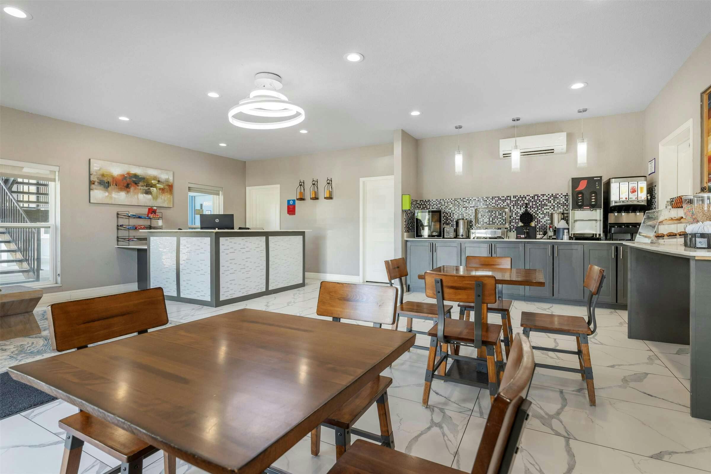 Hotel Sure Stay Plus Hotel By Best Western Ada photo 5