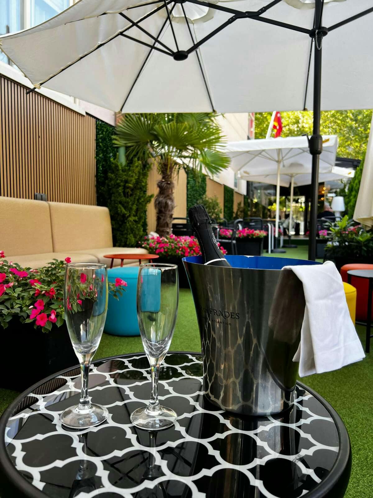 Hotel Hotel Suites Feria de Madrid photo 1