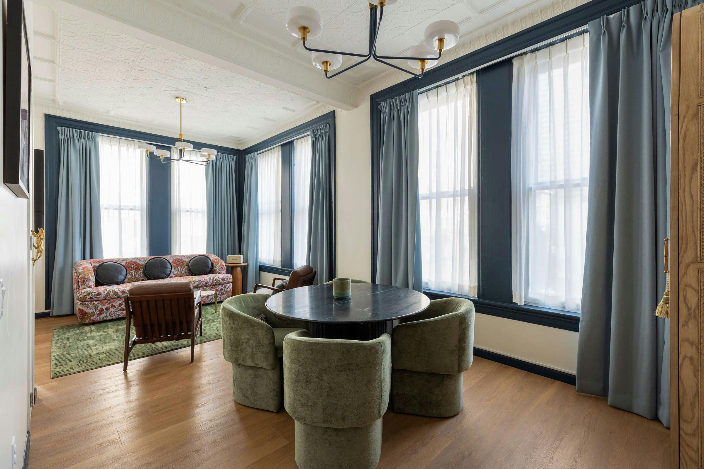 Hotel Granger Hotel Gaslamp Quarter, High-Roller Suite, a Member of Marriott Design Hotels photo 4