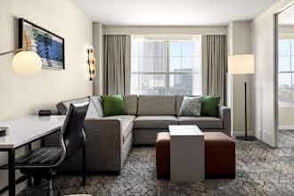 Hotel Sheraton Suites Galleria-Atlanta photo 2