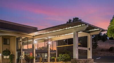 Best Western Plus Sonora Oaks Hotel & Conference Center