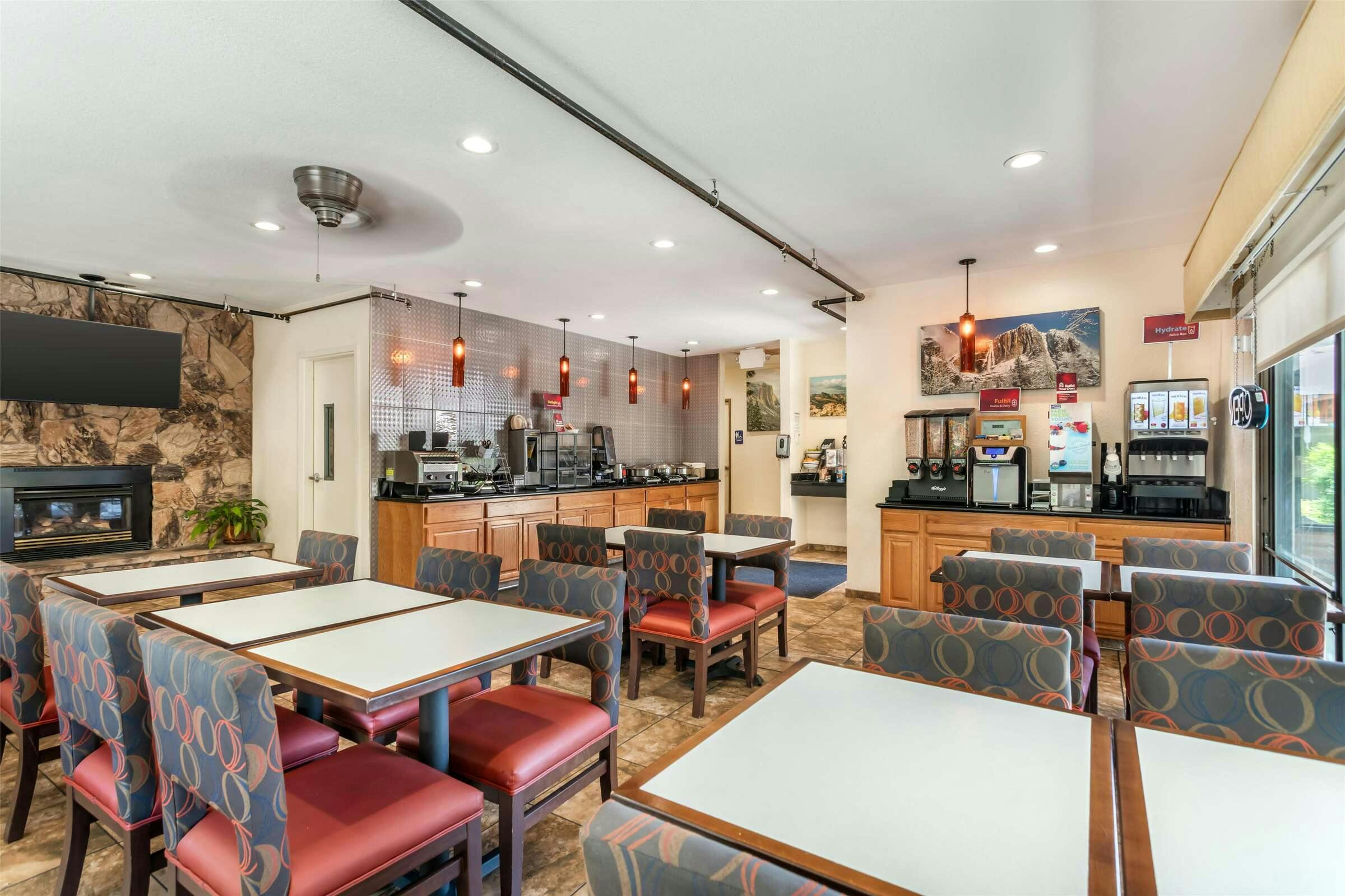 Hotel Best Western Plus Sonora Oaks Hotel & Conference Center photo 1