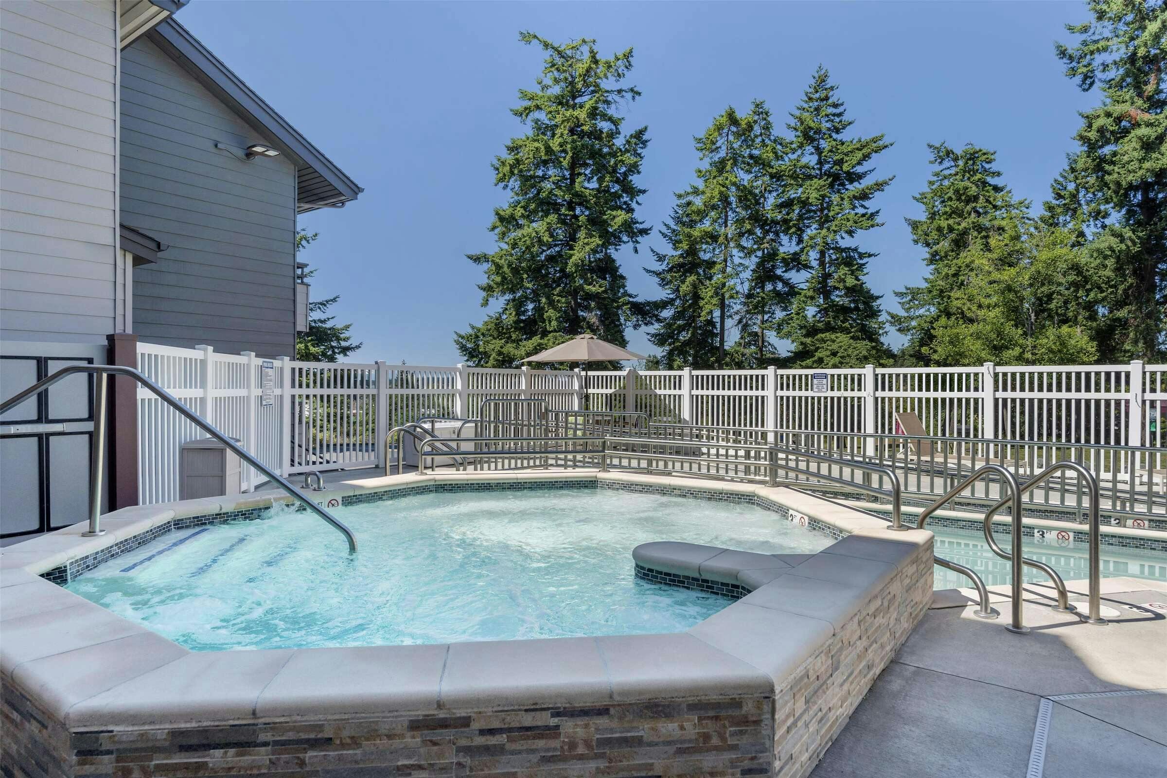 Hotel Best Western Plus Oak Harbor Hotel & Conference Center photo 3