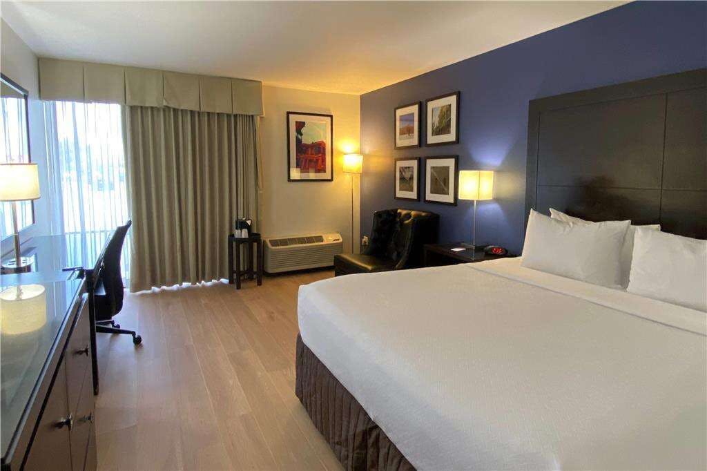 Hotel Wyndham NOLA Airport photo 5