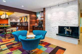 Hotel Wingate Oshkosh photo 3