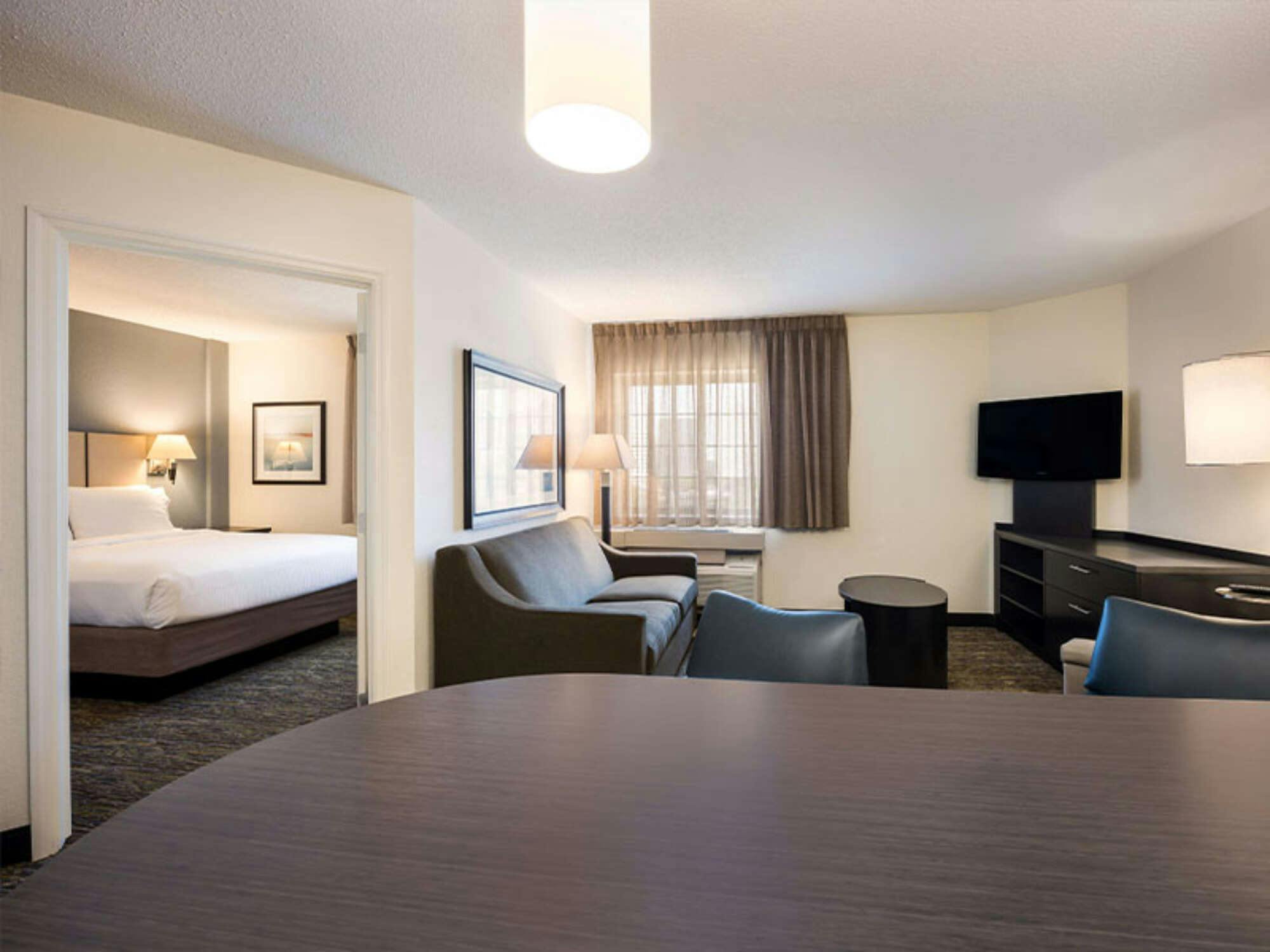 Hotel Sonesta Simply Suites Chicago O'Hare Airport photo 3