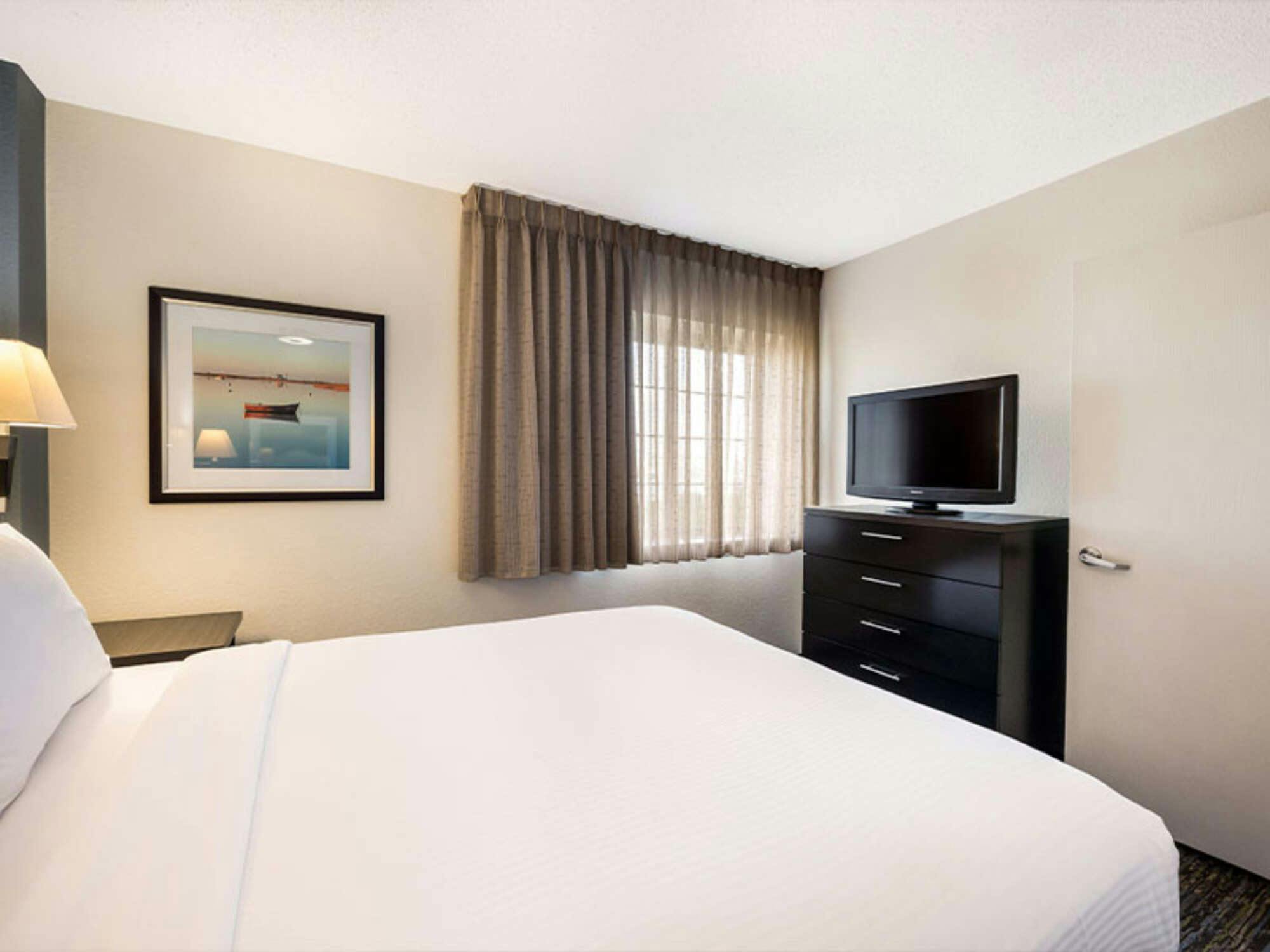 Hotel Sonesta Simply Suites Chicago O'Hare Airport photo 2