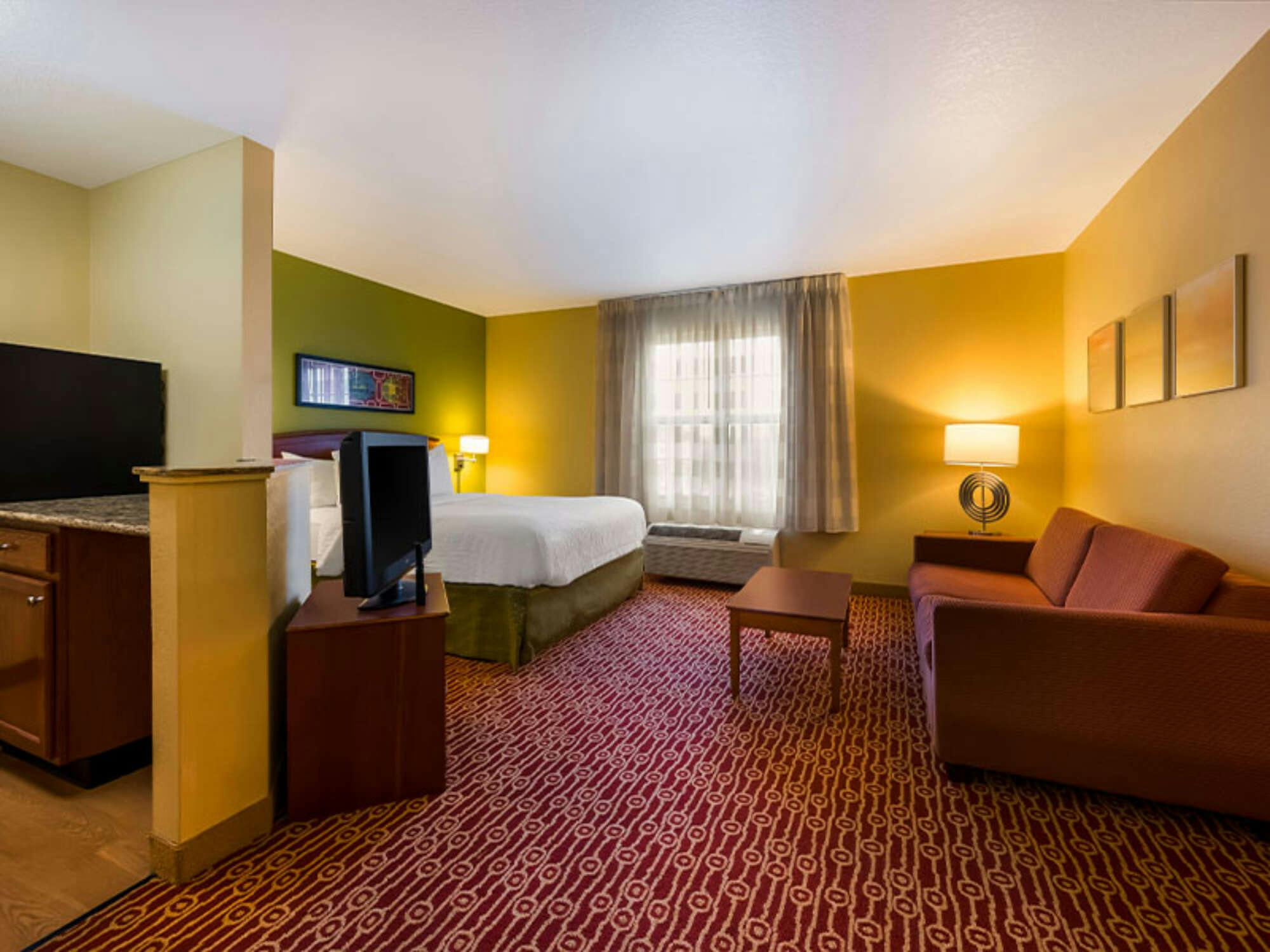 Hotel Sonesta Simply Suites Detroit Warren photo 1