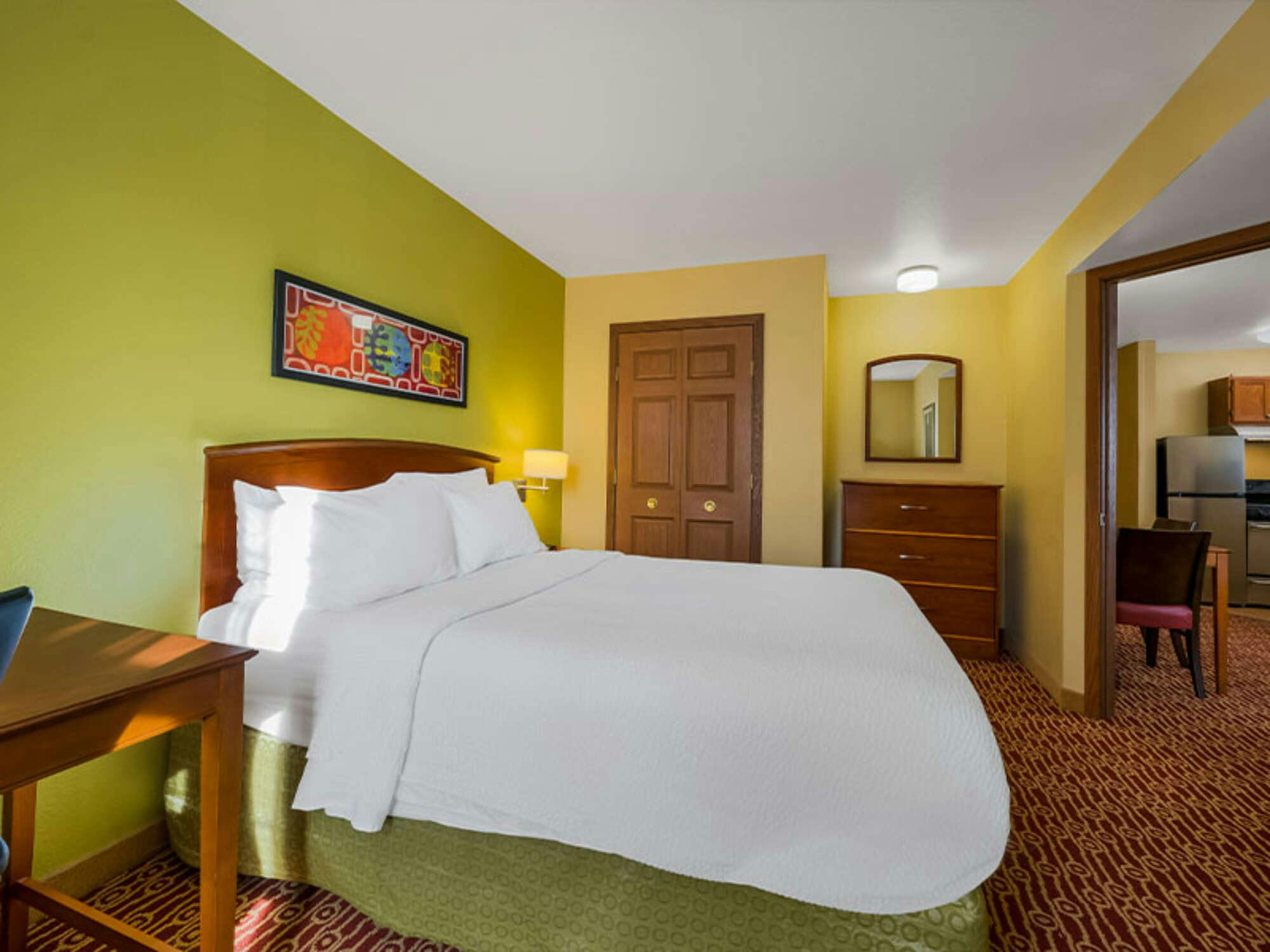 Hotel Sonesta Simply Suites Detroit Warren photo 3