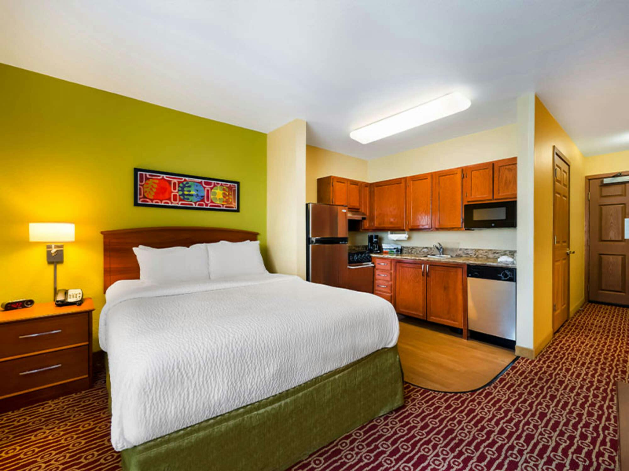 Hotel Sonesta Simply Suites Detroit Warren photo 4