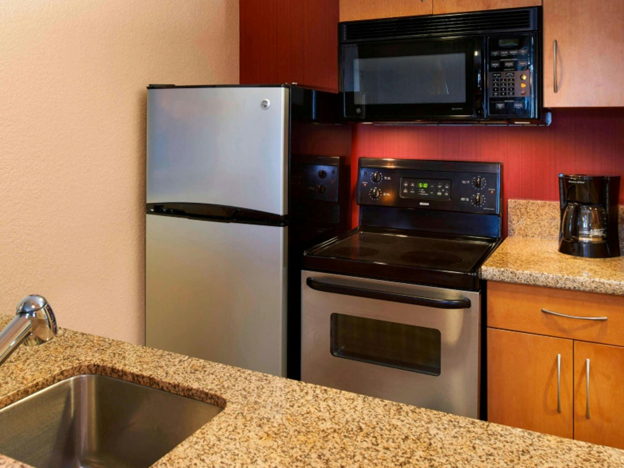 Hotel Sonesta ES Suites Detroit Warren photo 2