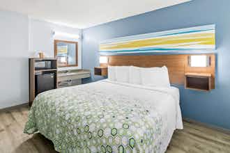 Hotel HomeTowne Studios Florence, KY-Cincinnati Airport photo 1