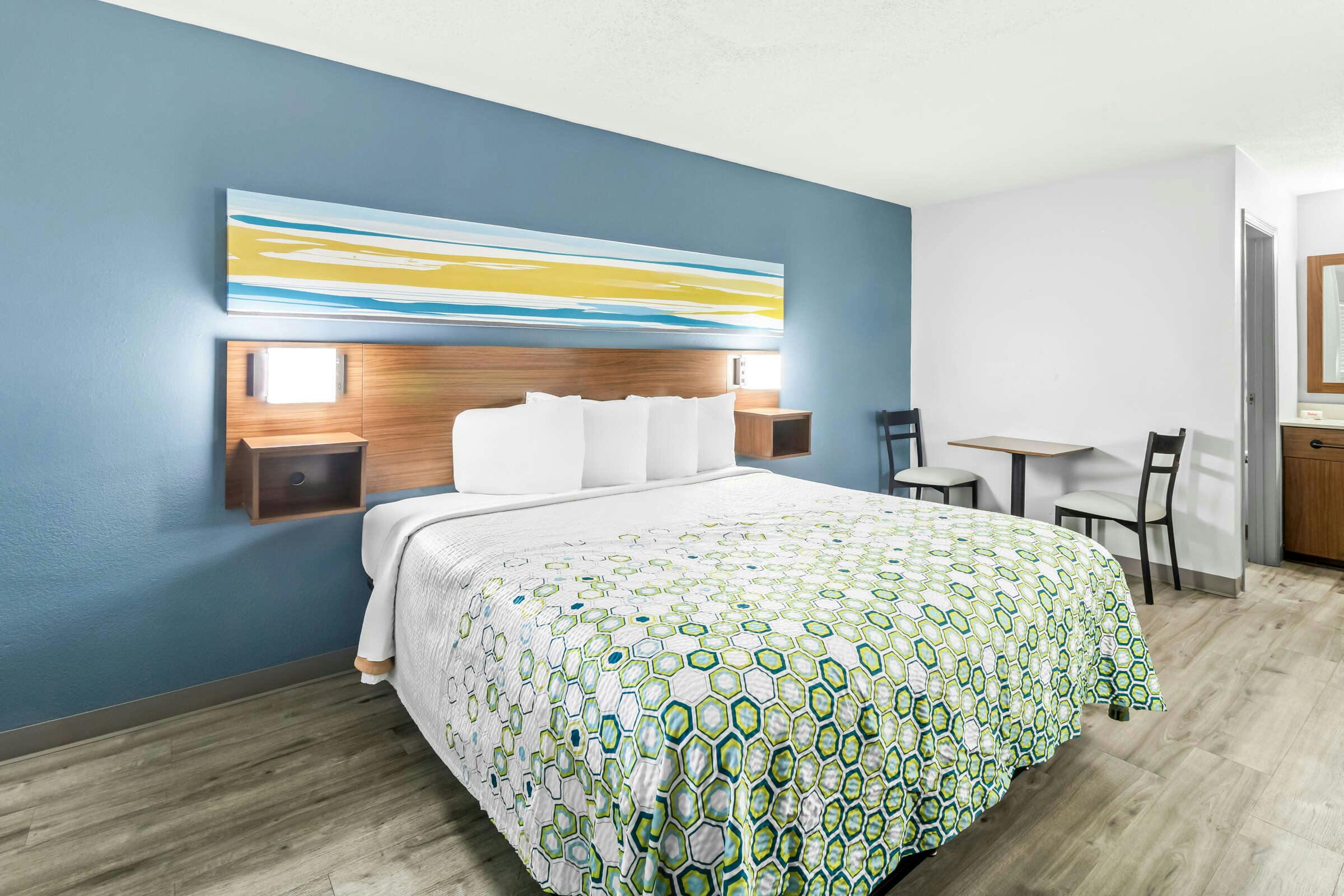 Hotel HomeTowne Studios Florence, KY-Cincinnati Airport photo 3