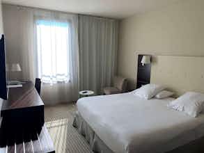 Hotel Mercure Aix En Provence La Duranne Gare Tgv photo 4
