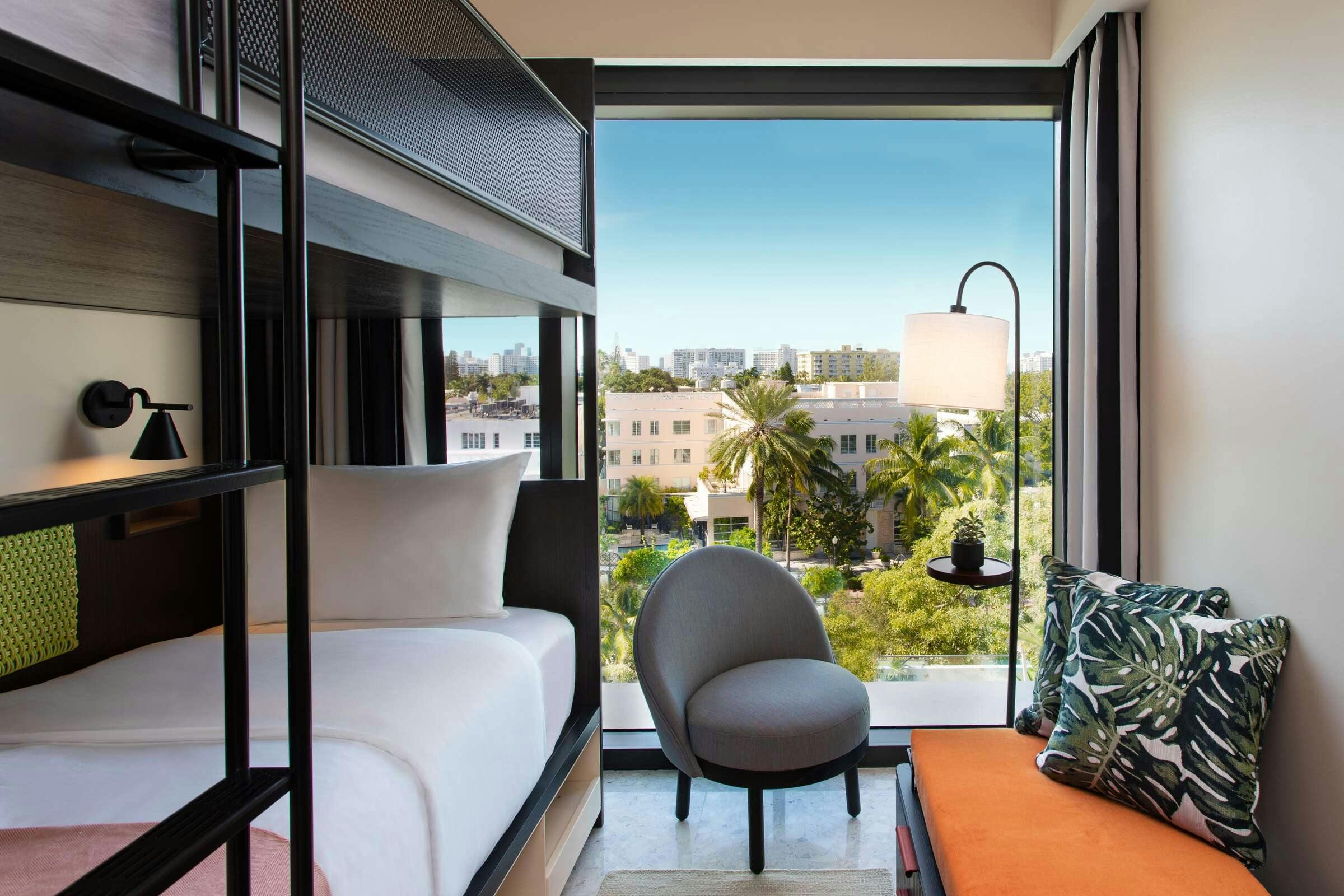 Hotel Moxy South Quad Bunks photo 3