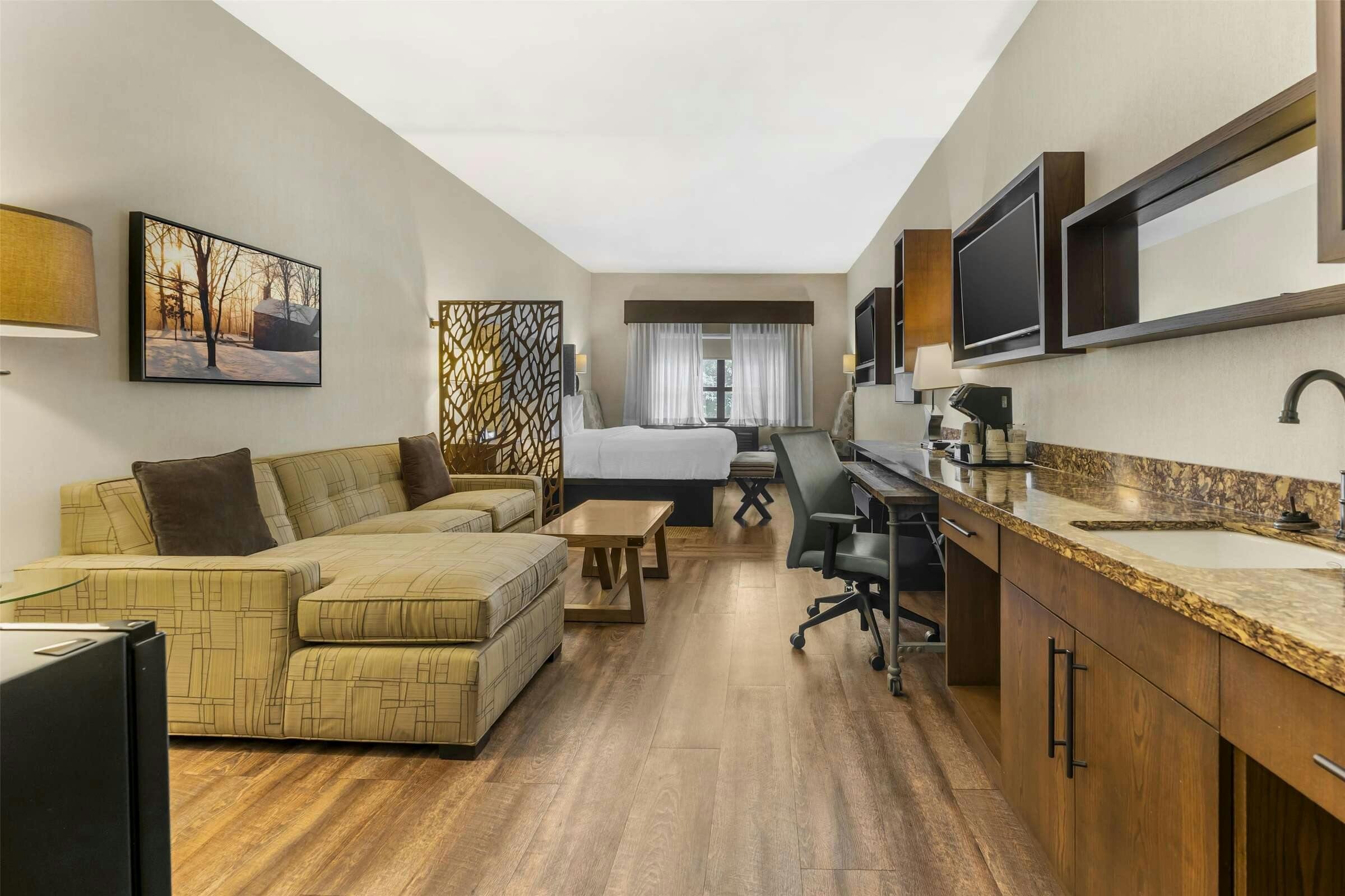 Hotel Best Western Plus Franciscan Square Inn and Suites photo 2