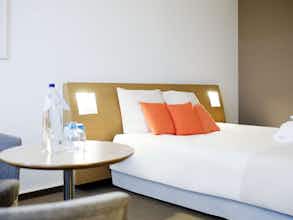Hotel Novotel Rotterdam Brainpark photo 2