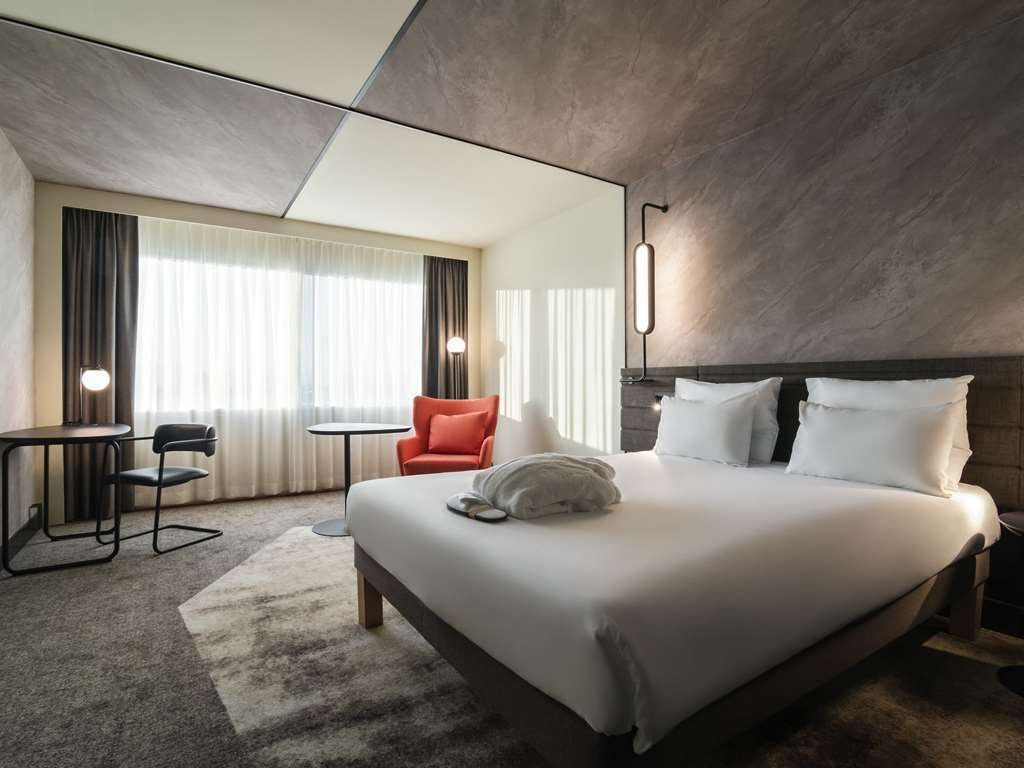 Hotel Novotel Rotterdam Brainpark photo 3