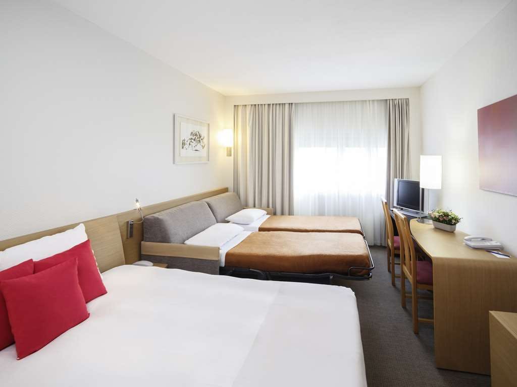 Hotel Novotel Rotterdam Brainpark photo 4