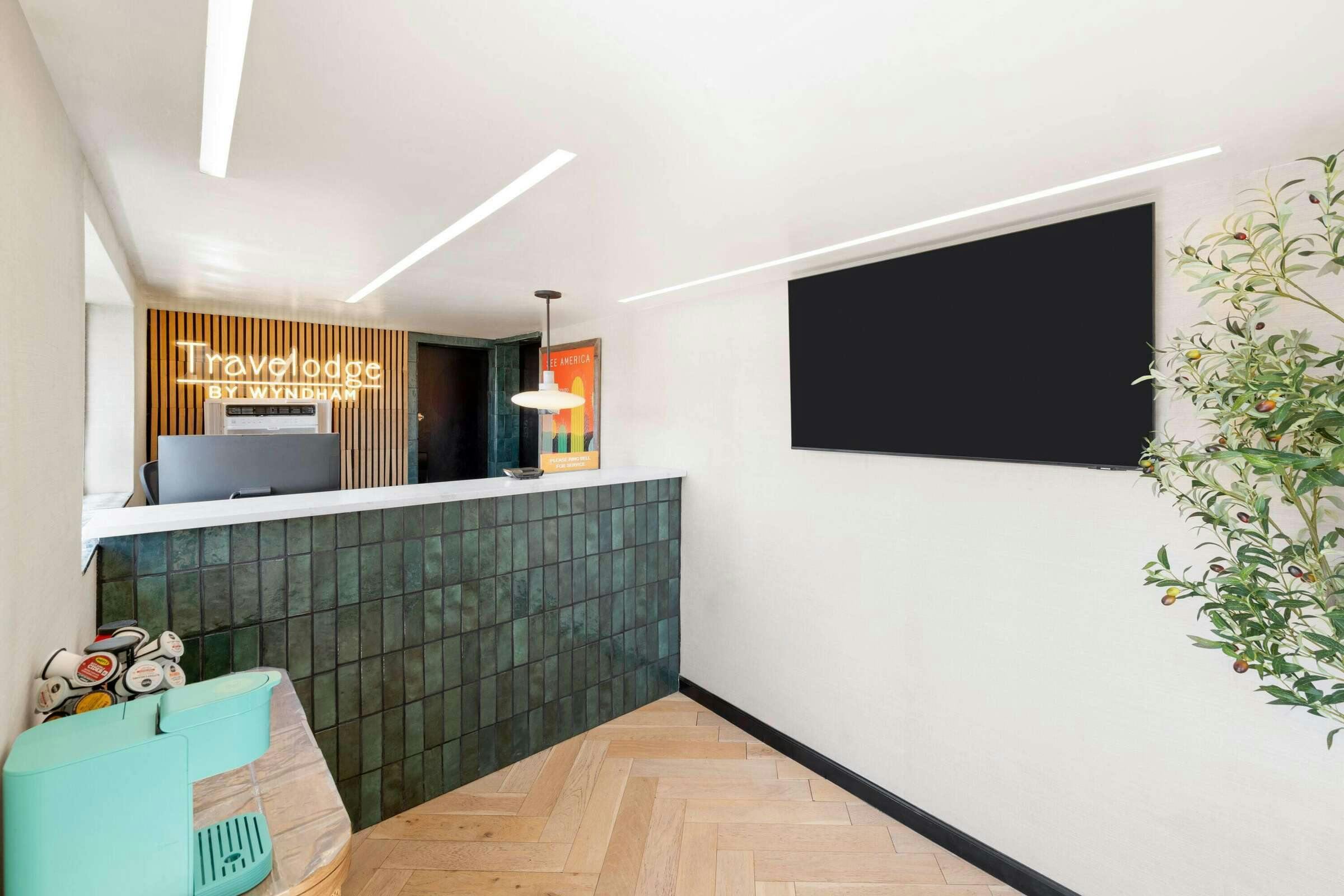 Hotel Travelodge by Wyndham Parker photo 4