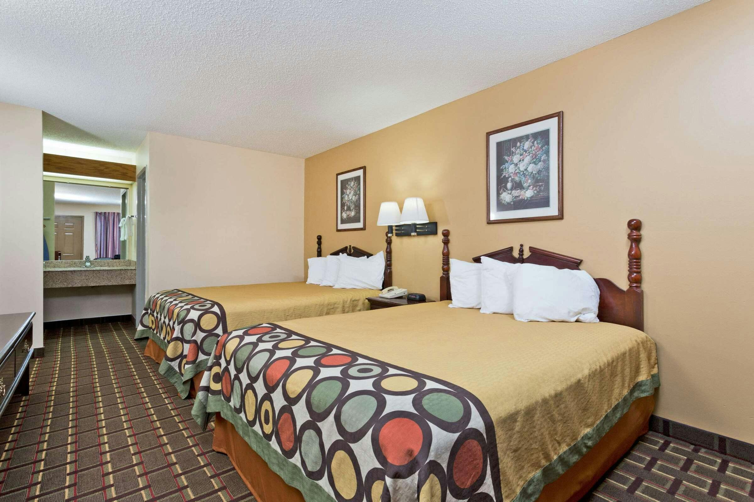 Hotel Super 8 Franklin Hwy 31 KY photo 3