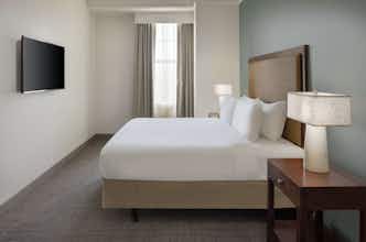 Hotel Residence Inn by Marriott Savannah Downtown/Historic District photo 1