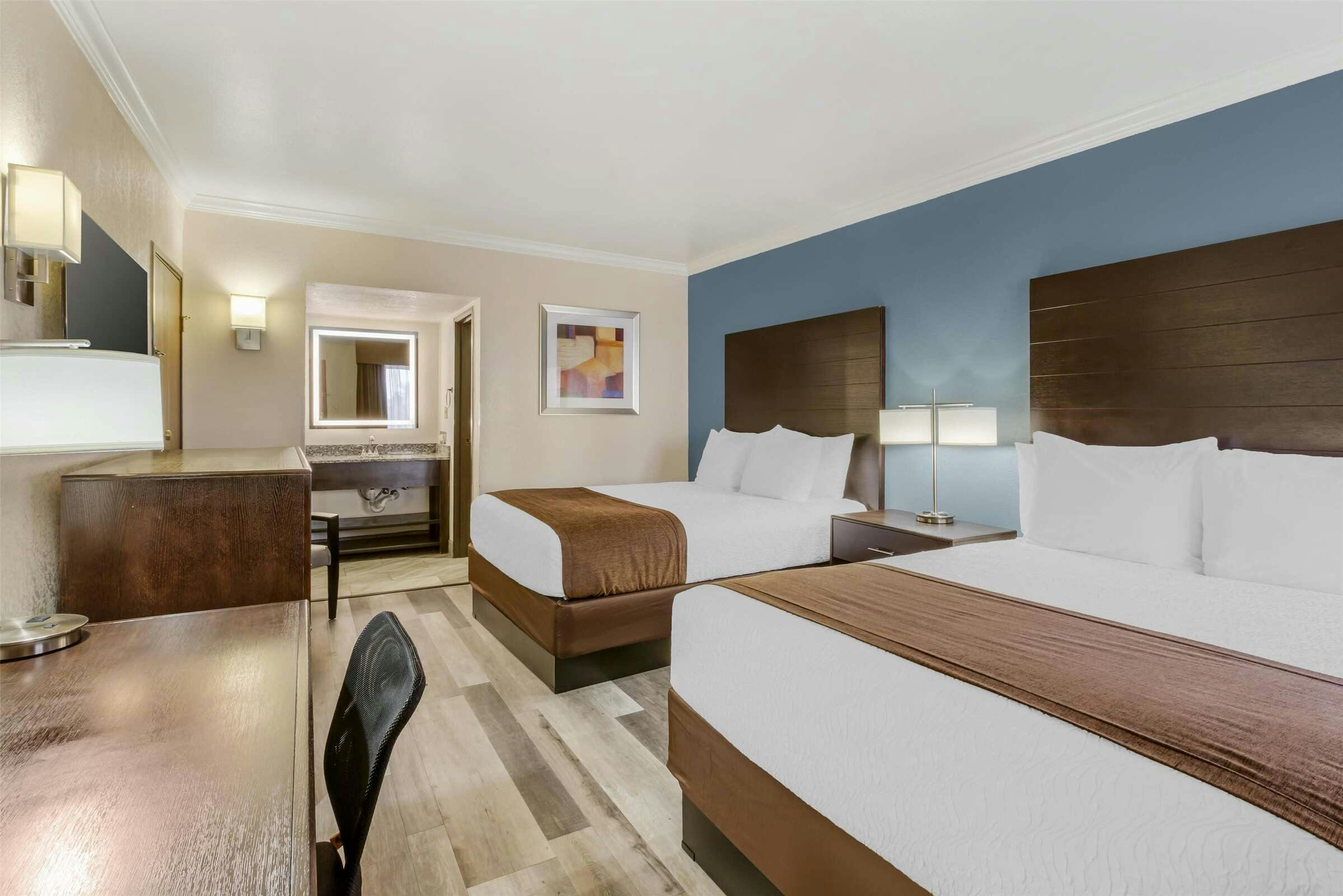 Hotel Best Western InnSuites Tucson Foothills Hotel & Suites photo 3