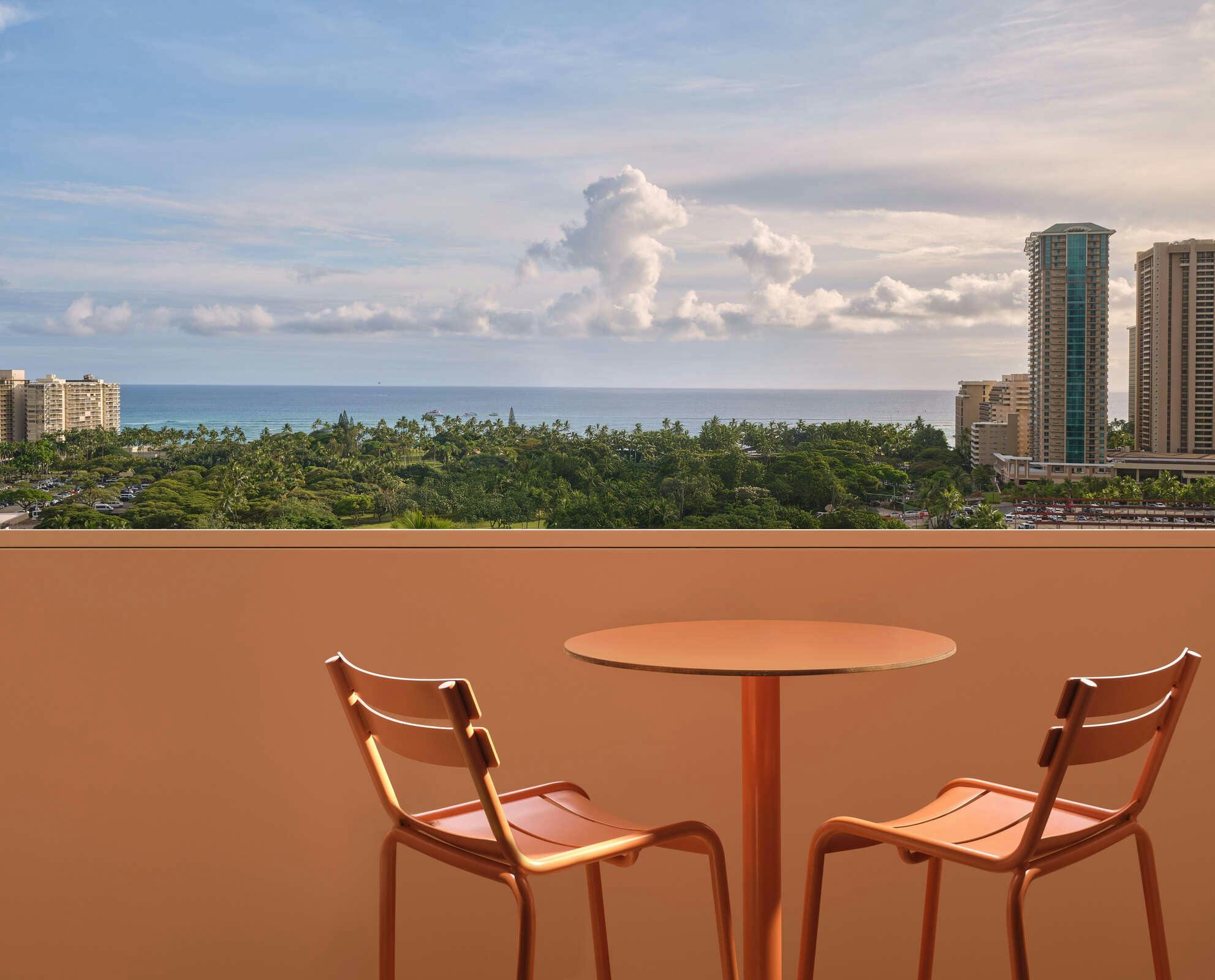 Hotel Ambassador Waikiki, Tapestry Collection by Hilton photo 4
