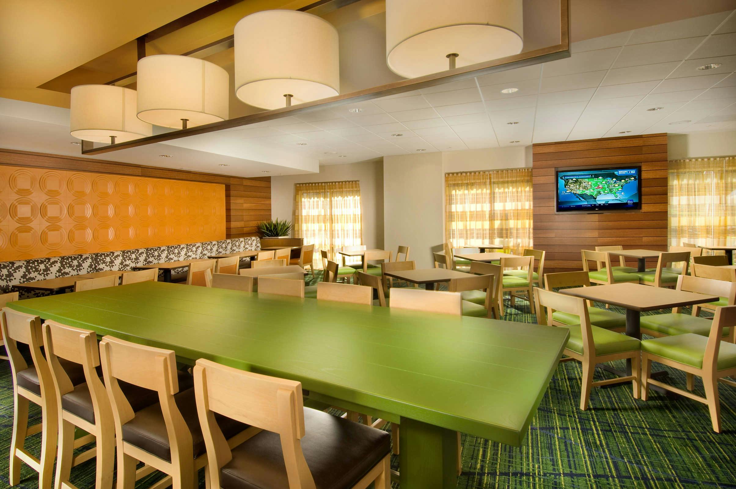Hotel Fairfield Inn & Suites by Marriott Baltimore BWI Airport photo 4
