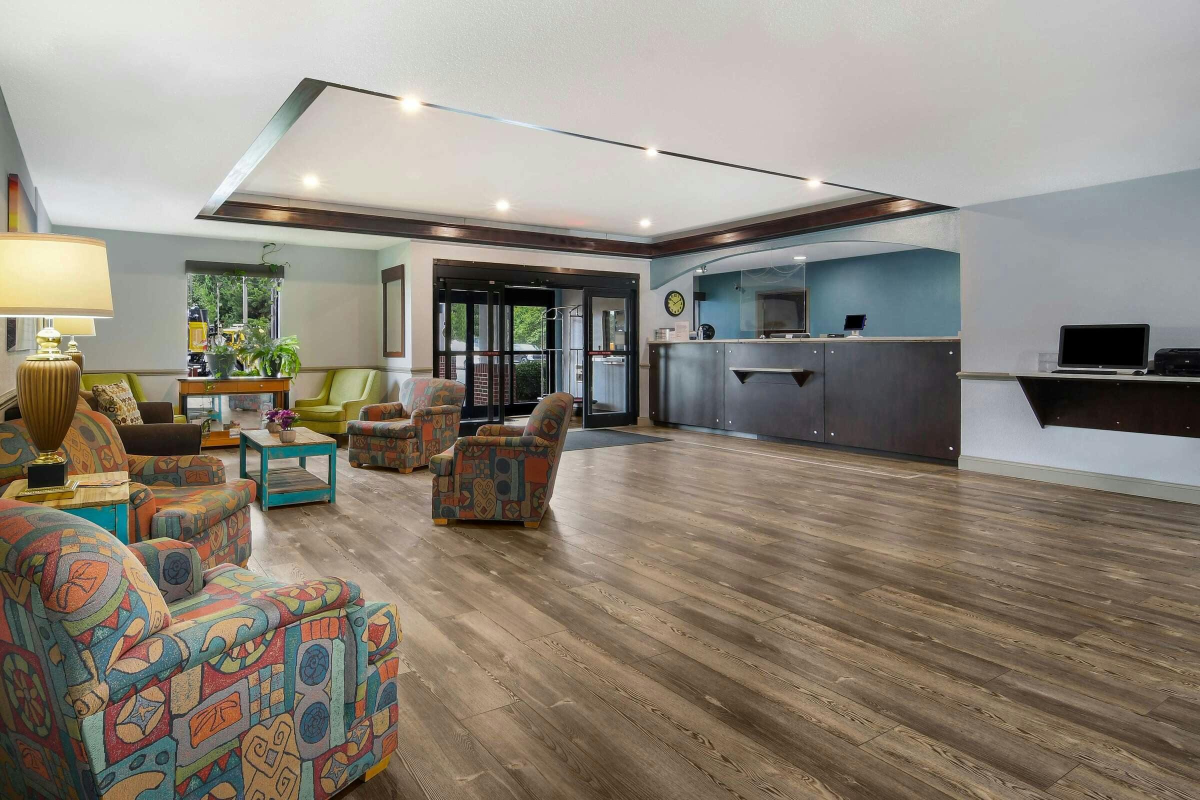 Hotel SureStay Plus by Best Western Tarboro Hotel photo 1