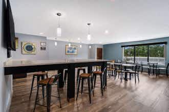Hotel SureStay Plus by Best Western Tarboro Hotel photo 4