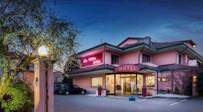 La Villa, Sure Hotel Collection by Best Western