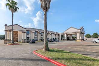 Hotel Baymont Port Arthur/Groves photo 1