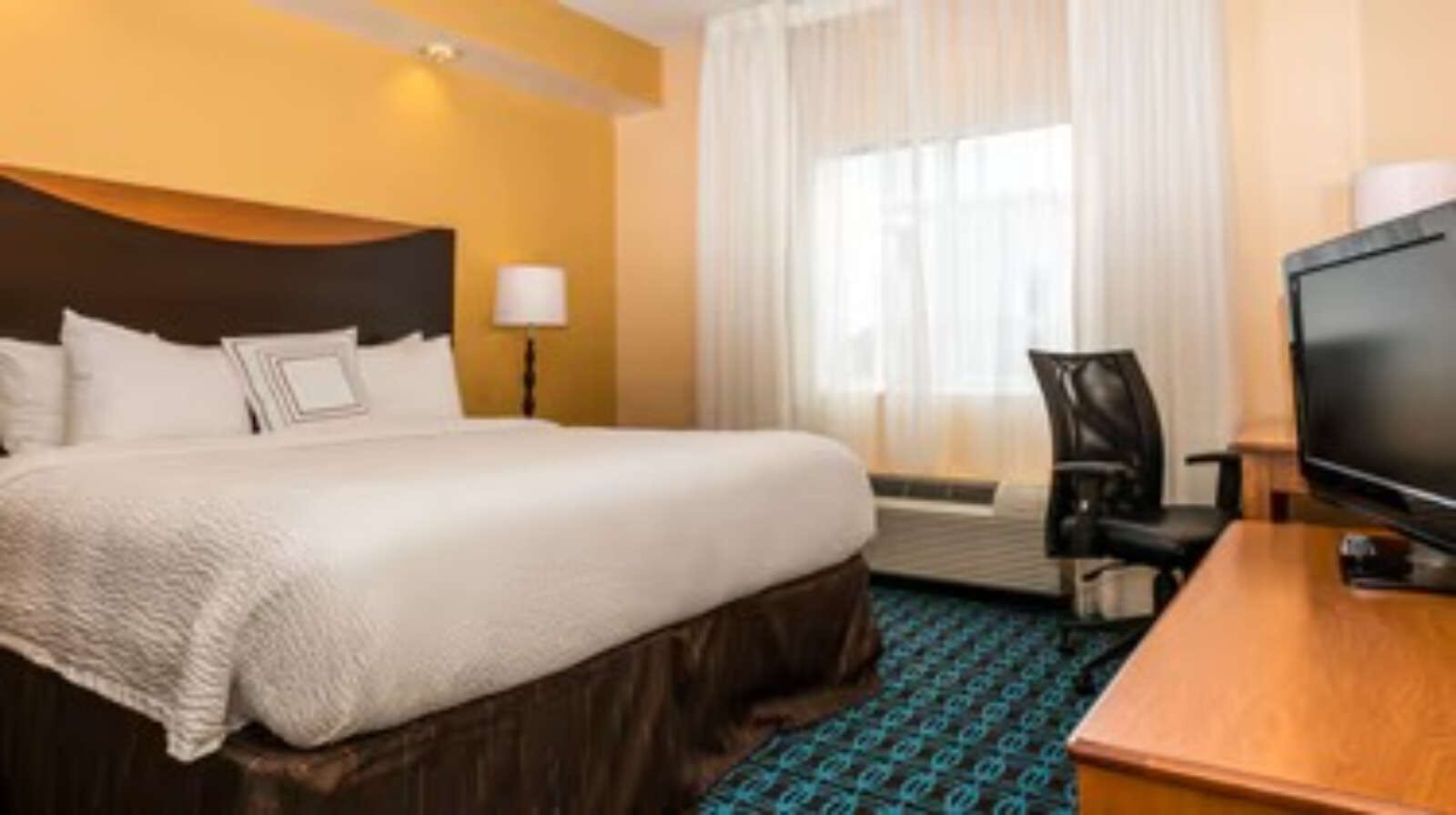 Hotel Fairfield Inn and Suites Nashville at Opryland photo 1