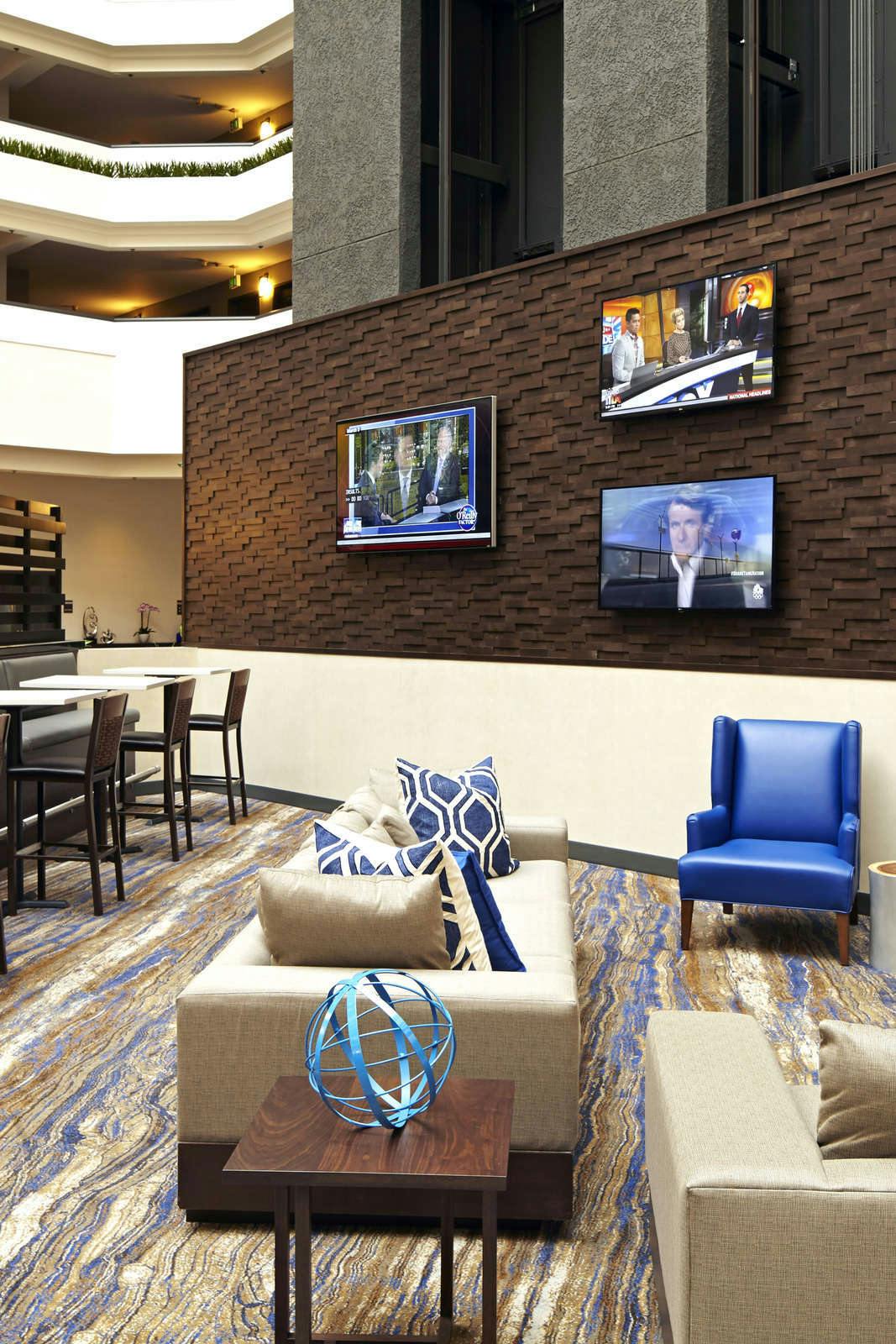 Hotel Embassy Suites Los Angeles Intl Airport North photo 5