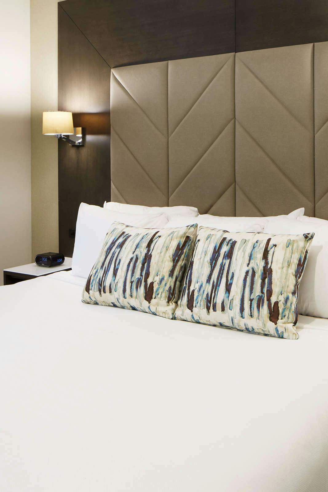 Hotel Cambria Hotel & Suites Philadelphia Downtown Center City photo 2