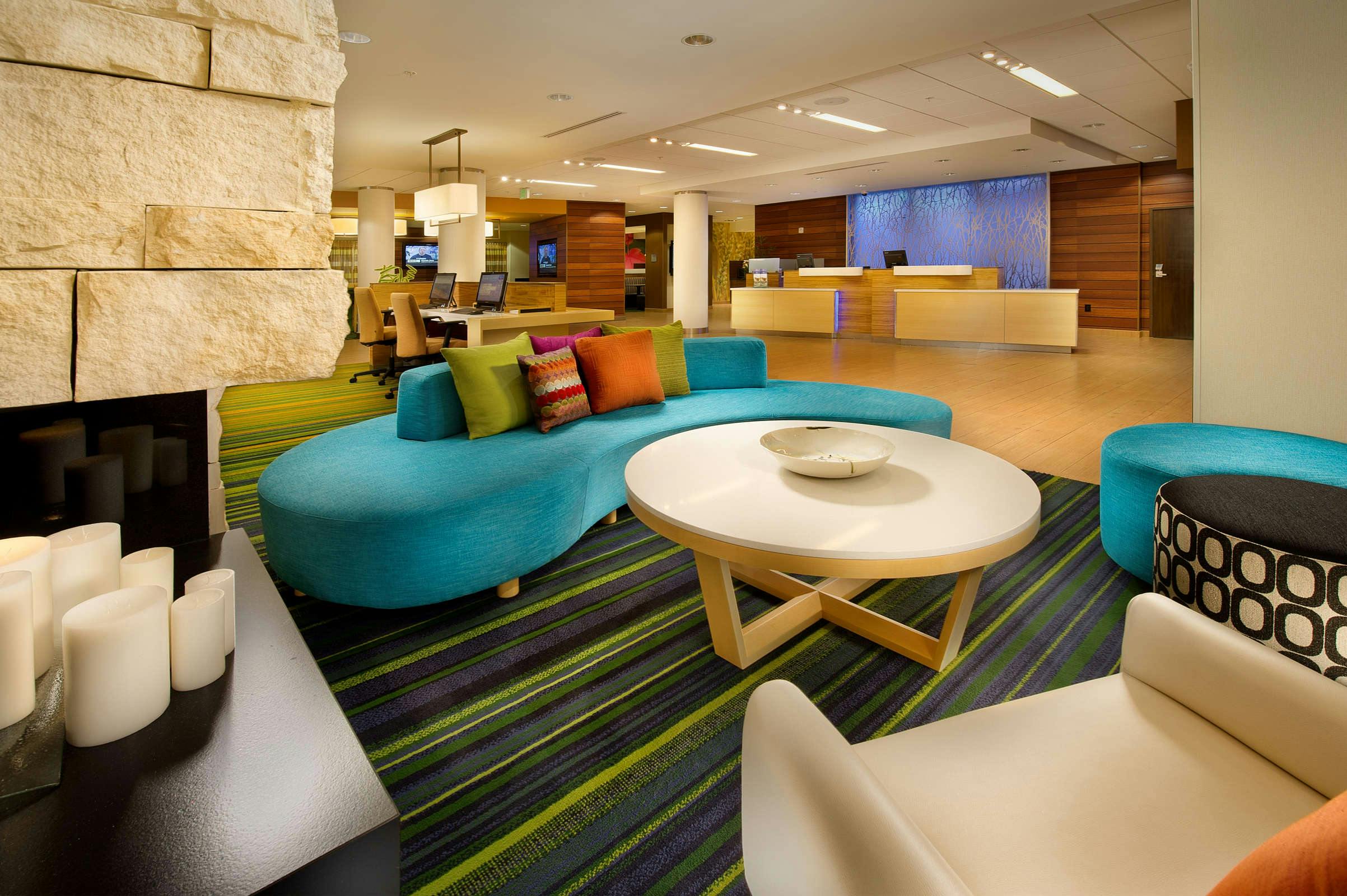 Hotel Fairfield Inn & Suites by Marriott Baltimore BWI Airport photo 1