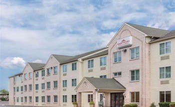 Lancaster Suites