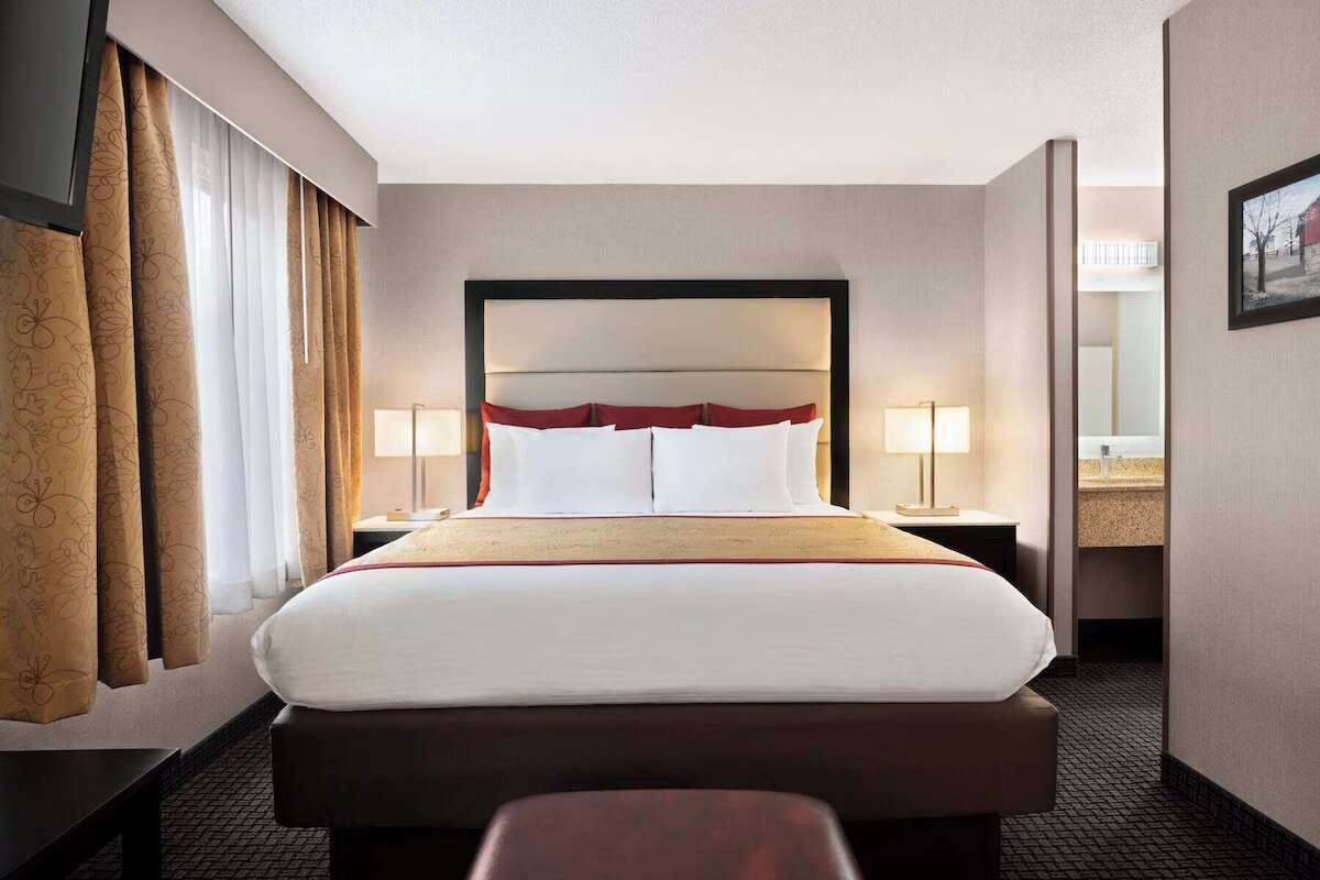 Hotel Lancaster Suites photo 1