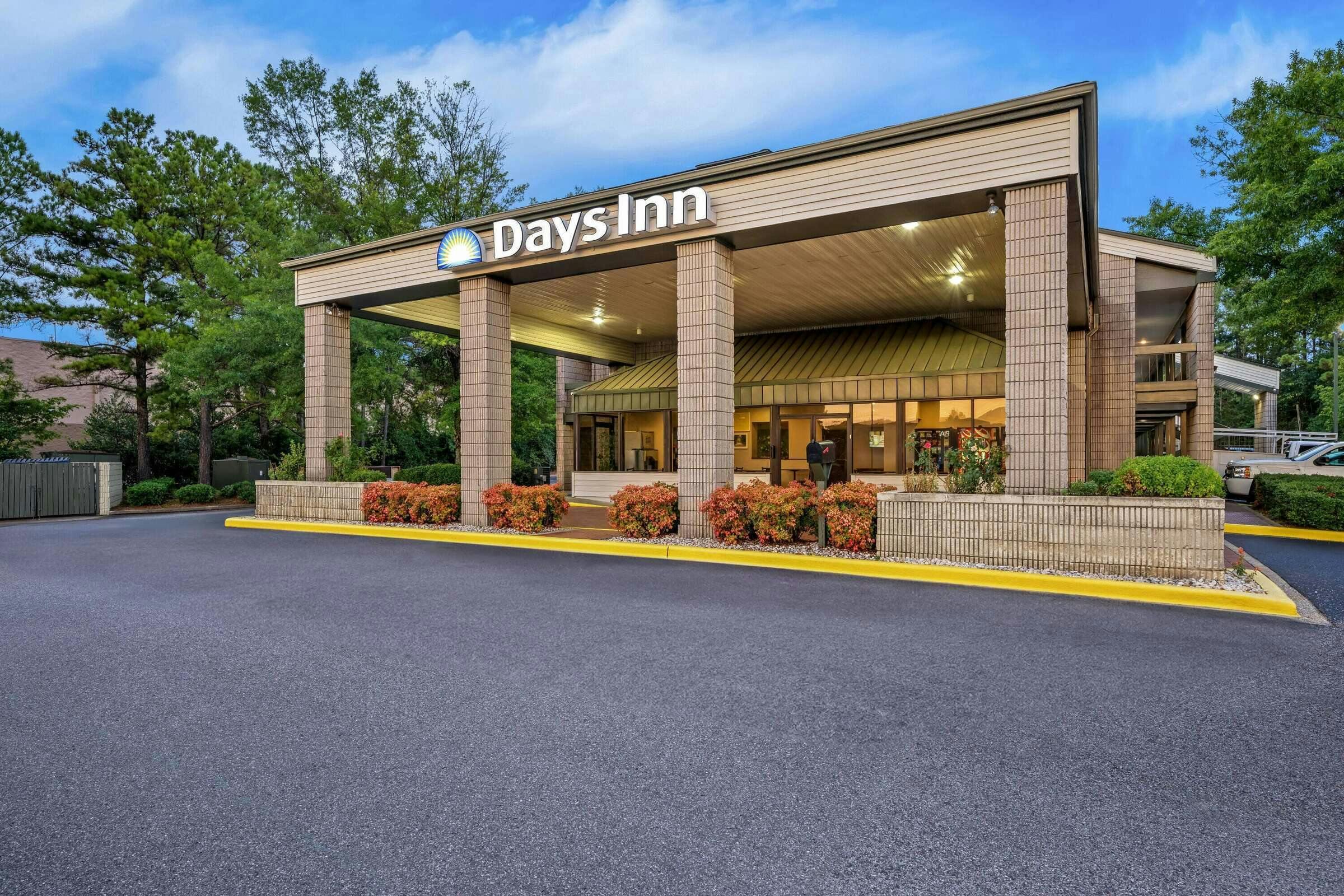 Days Inn by Wyndham Hoover Birmingham