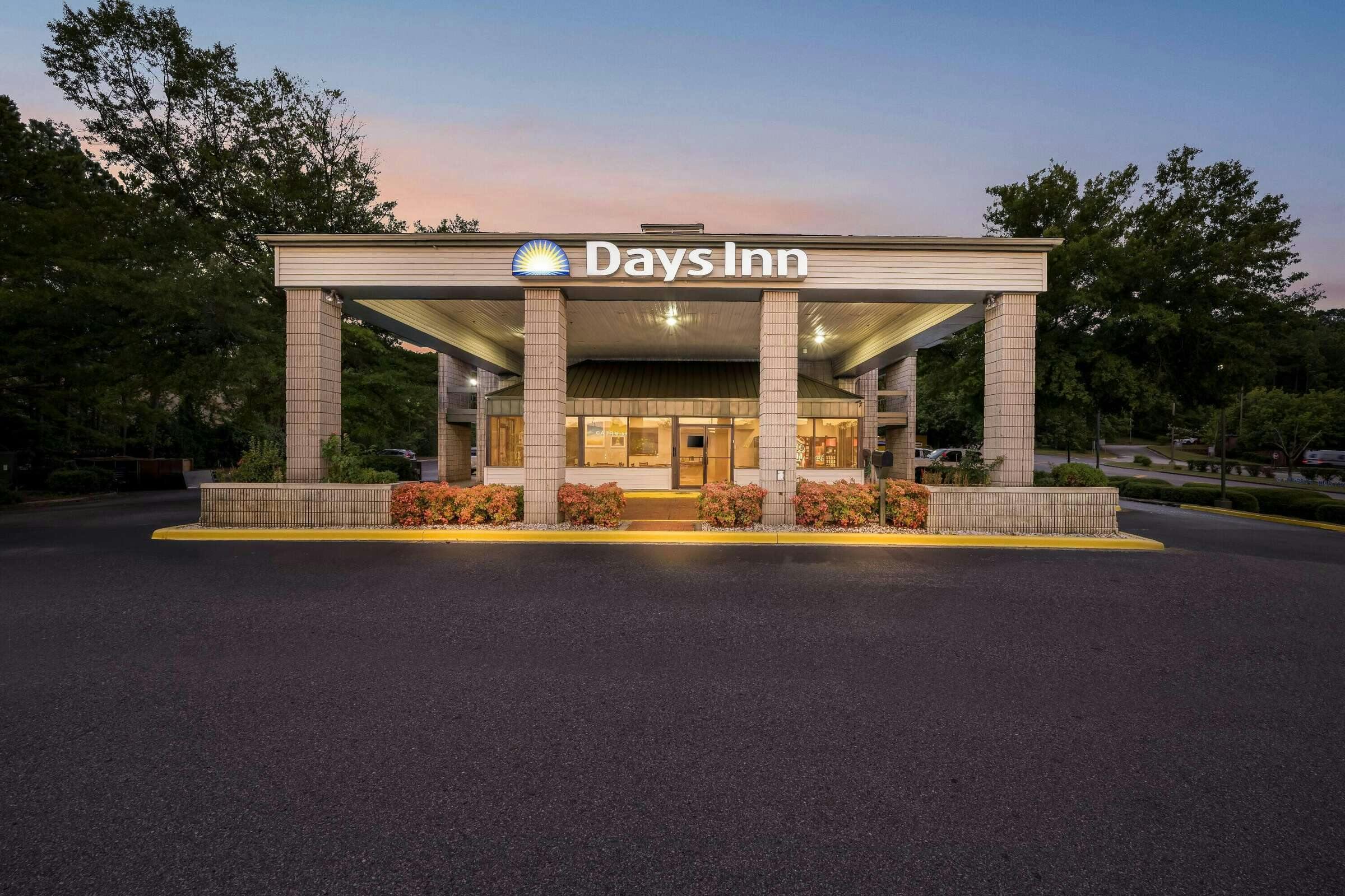 Hotel Days Inn by Wyndham Hoover Birmingham photo 4