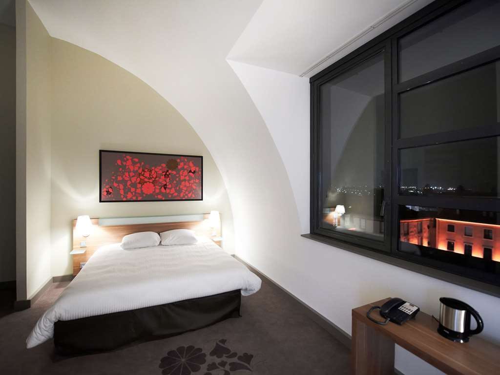 Hotel Hôtel Mercure Cholet Centre photo 4